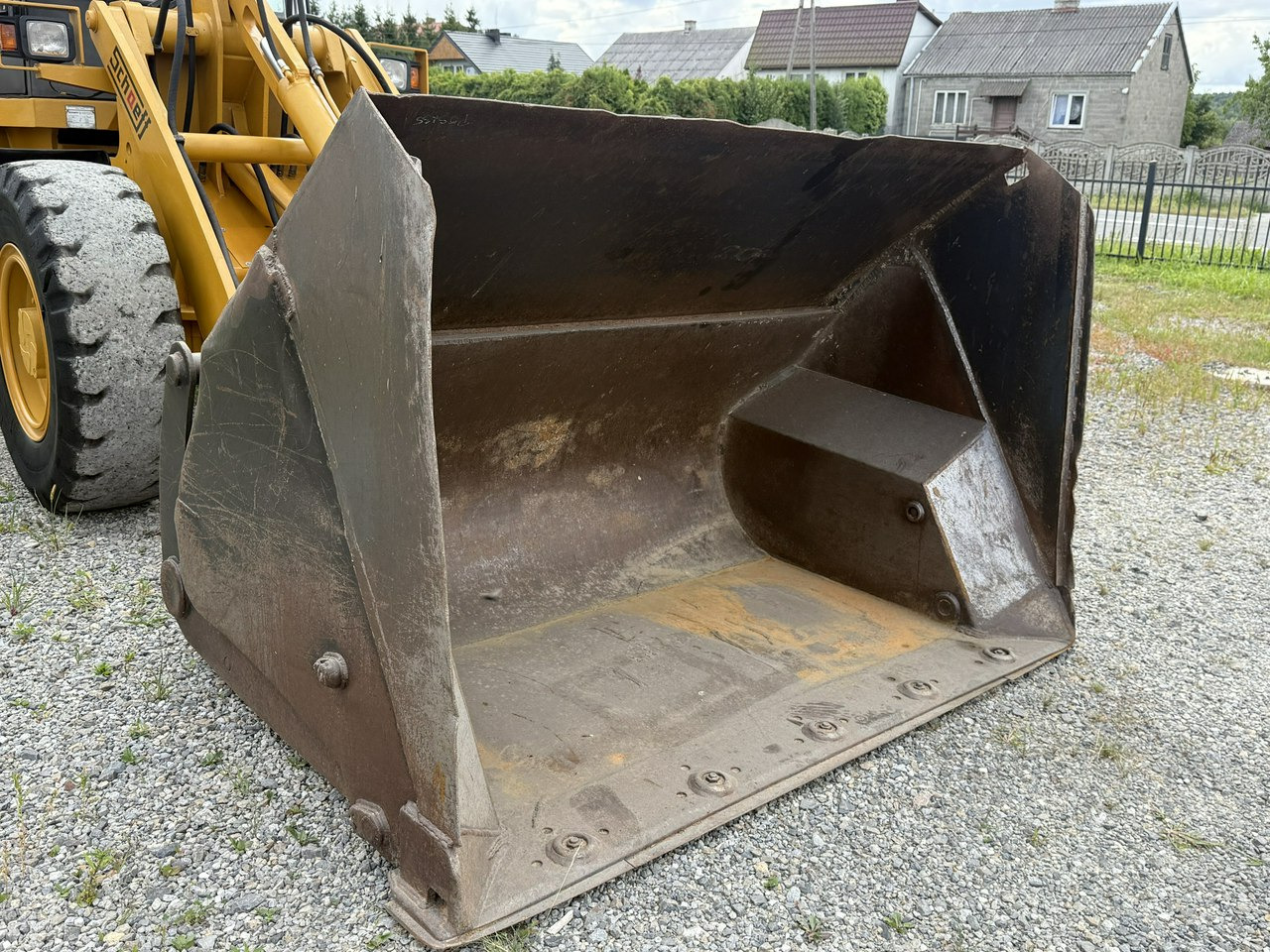 Schaeff ZL140 ZEPPELIN Chwytak do Drzewa Łyżka Wysokiego Wysypu - Chargeuse sur pneus: photos 5 Schaeff ZL140 ZEPPELIN Chwytak do Drzewa Łyżka Wysokiego Wysypu - Chargeuse sur pneus: photos 5