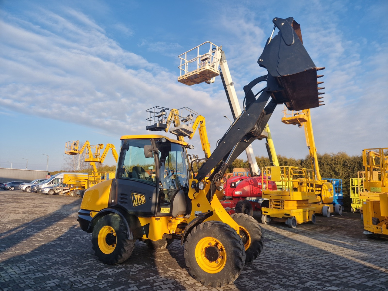 Chargeuse sur pneus JCB 406 B: photos 8