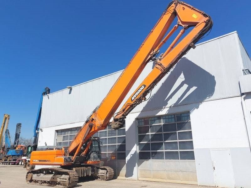 Doosan DX 420 LC  - Pelle de démolition: photos 4 Doosan DX 420 LC  - Pelle de démolition: photos 4