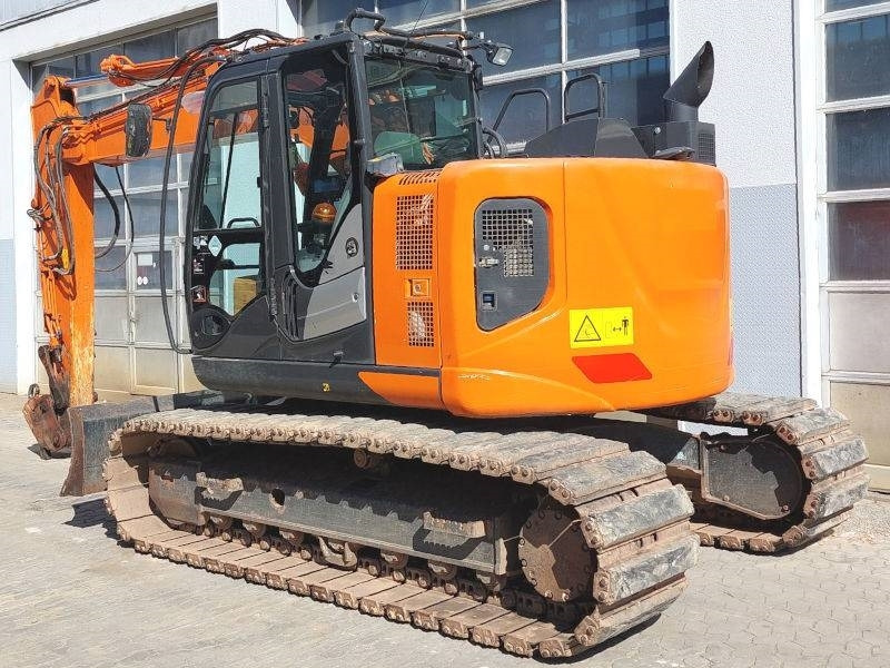 Hitachi ZX 135 US-6 - Pelle sur chenille: photos 3 Hitachi ZX 135 US-6 - Pelle sur chenille: photos 3