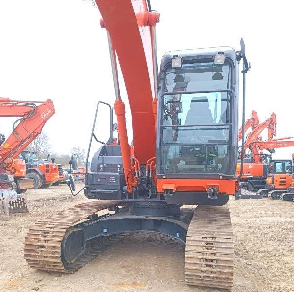 Hitachi ZX 210 LC-6 Teledipper - Pelle sur chenille: photos 2 Hitachi ZX 210 LC-6 Teledipper - Pelle sur chenille: photos 2