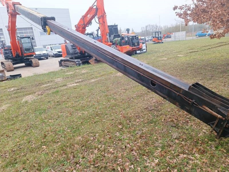 Hitachi ZX 210 LC-6 Teledipper - Pelle sur chenille: photos 3 Hitachi ZX 210 LC-6 Teledipper - Pelle sur chenille: photos 3