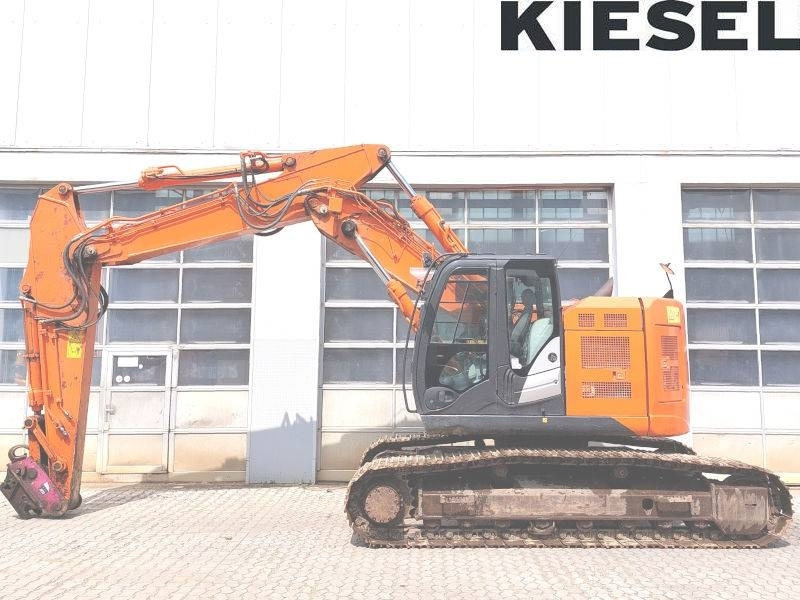 Hitachi ZX 225 US LC-5 - Pelle sur chenille: photos 1 Hitachi ZX 225 US LC-5 - Pelle sur chenille: photos 1