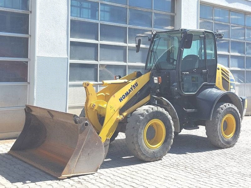 Komatsu WA 100 M-7 - Mini chargeuse: photos 2 Komatsu WA 100 M-7 - Mini chargeuse: photos 2