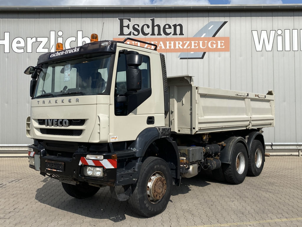 Iveco 410 6x6 - Camion benne: photos 2 Iveco 410 6x6 - Camion benne: photos 2