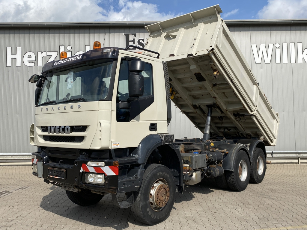 Iveco 410 6x6 - Camion benne: photos 1 Iveco 410 6x6 - Camion benne: photos 1