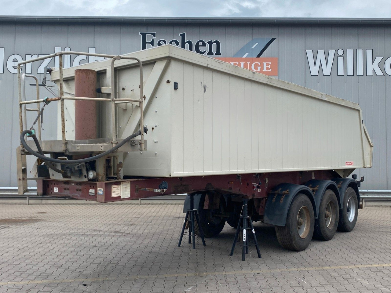 Langendorf SKA 24/29 ALU 24m³ | Luft-Lift*BPW-Achsen*Plane - Semi-remorque benne: photos 1 Langendorf SKA 24/29 ALU 24m³ | Luft-Lift*BPW-Achsen*Plane - Semi-remorque benne: photos 1