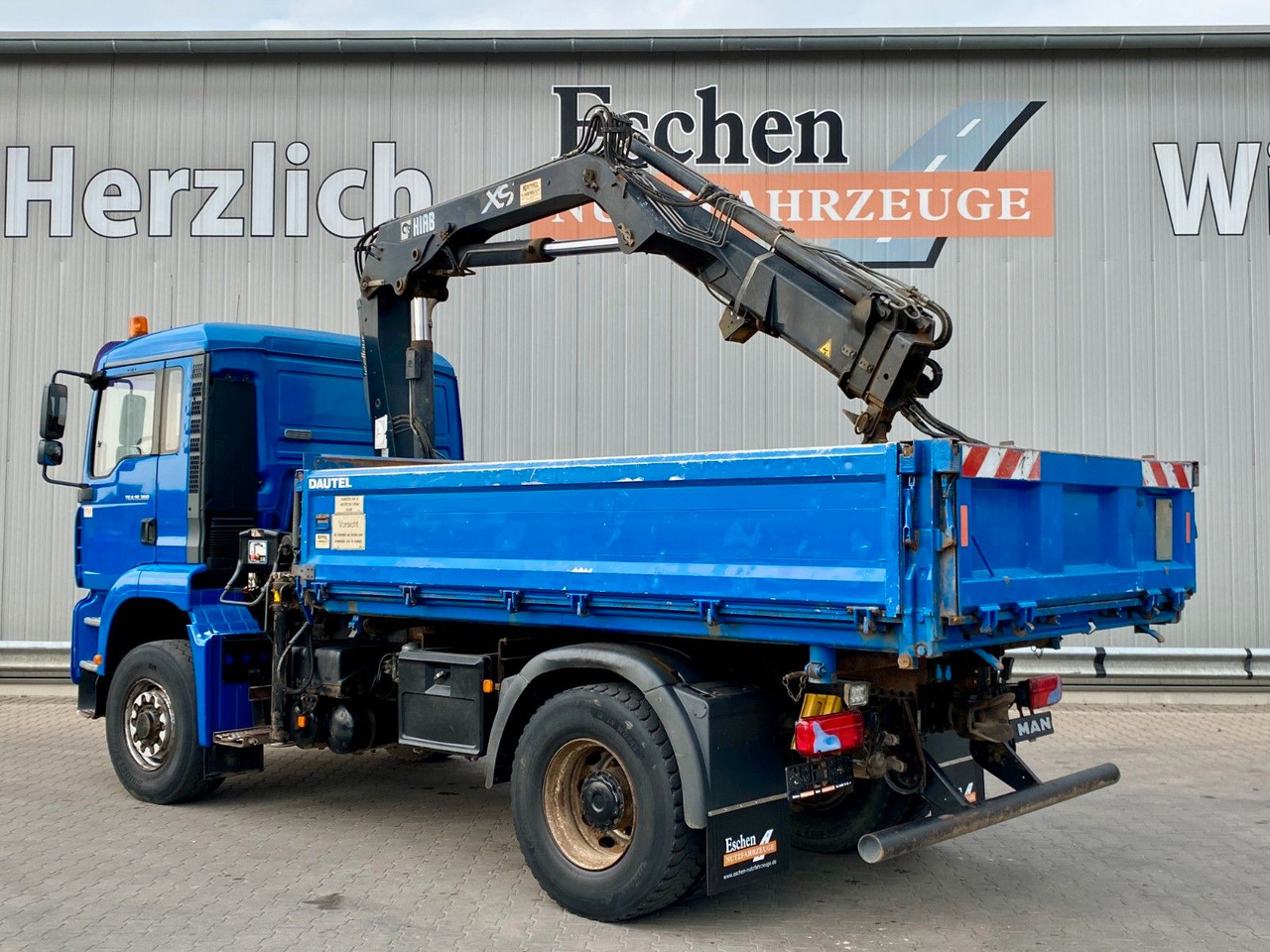 MAN TGA 18.360 4x4H BL Hiab Kran*Dautel Kipper*Klima MAN TGA 18.360 4x4H BL Hiab Kran*Dautel Kipper*Klima - Camion benne, Camion grue: photos 4 MAN TGA 18.360 4x4H BL Hiab Kran*Dautel Kipper*Klima MAN TGA 18.360 4x4H BL Hiab Kran*Dautel Kipper*Klima - Camion benne, Camion grue: photos 4