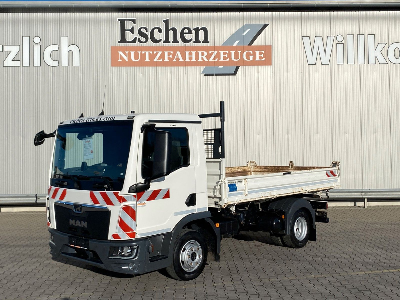 MAN TGL 8.220 BB | MEILLER*3xSitze*Klima*Navi*2x AHK - Camion benne: photos 1 MAN TGL 8.220 BB | MEILLER*3xSitze*Klima*Navi*2x AHK - Camion benne: photos 1