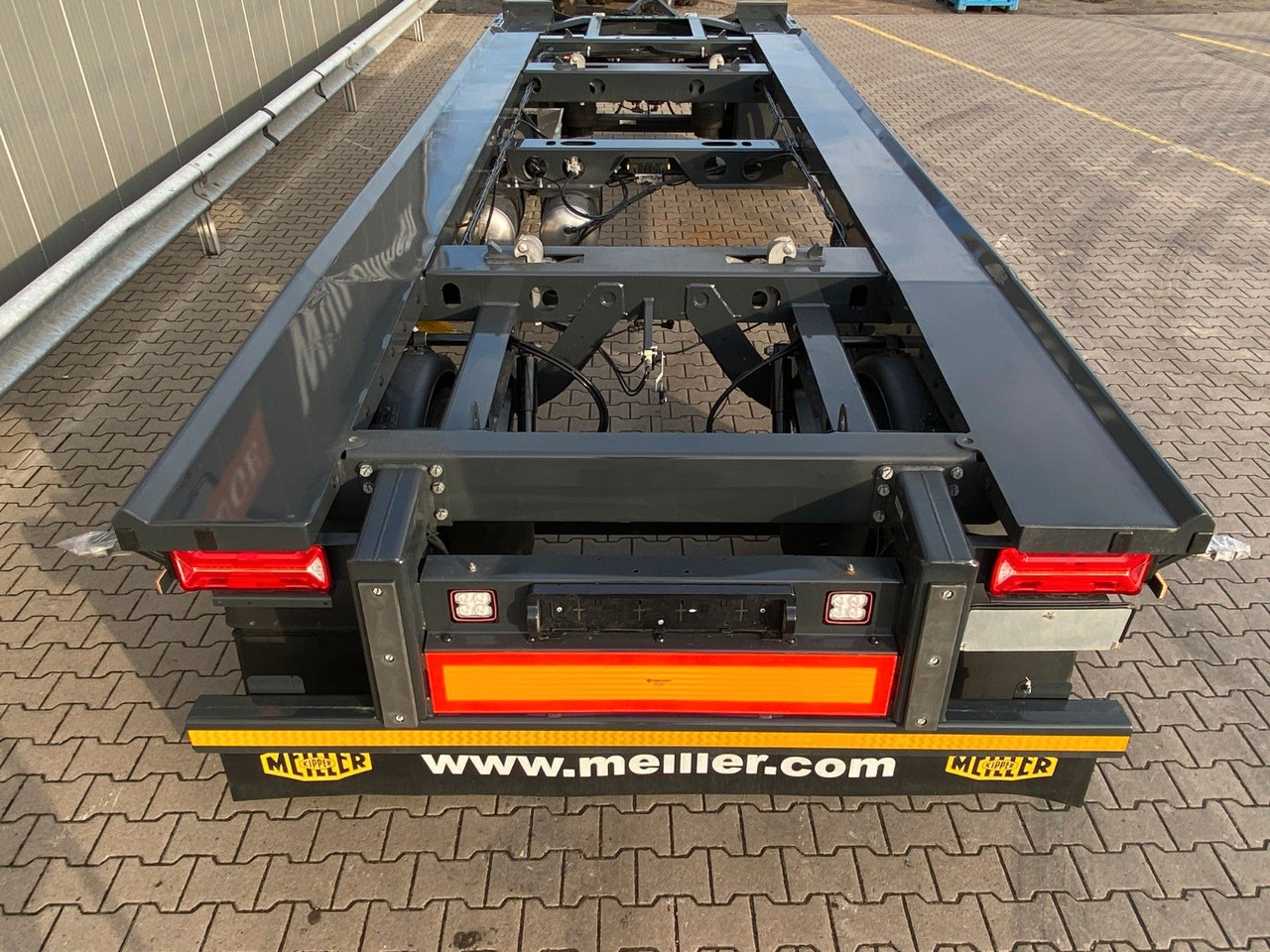 Meiller MG 18 ZO 5,4 | NEU*Werkzeugkasten - Remorque ampliroll/ Multibenne: photos 5 Meiller MG 18 ZO 5,4 | NEU*Werkzeugkasten - Remorque ampliroll/ Multibenne: photos 5