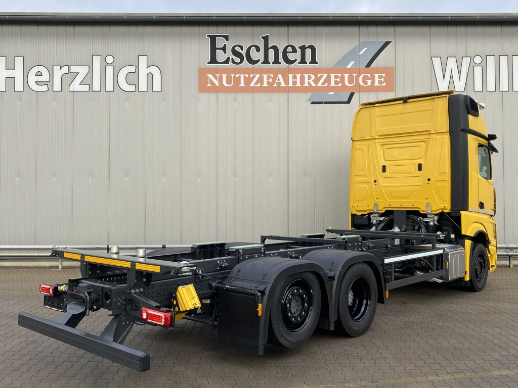 Mercedes-Benz 2542 L 6x2 Actros Giga-Space - Camion porte-conteneur/ Caisse mobile: photos 5 Mercedes-Benz 2542 L 6x2 Actros Giga-Space - Camion porte-conteneur/ Caisse mobile: photos 5