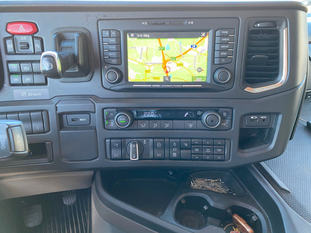 Scania R 450 B 6x2*4 | Retarder*LBW 1,50to.*Navi*Lift - Camion porte-conteneur/ Caisse mobile: photos 5 Scania R 450 B 6x2*4 | Retarder*LBW 1,50to.*Navi*Lift - Camion porte-conteneur/ Caisse mobile: photos 5