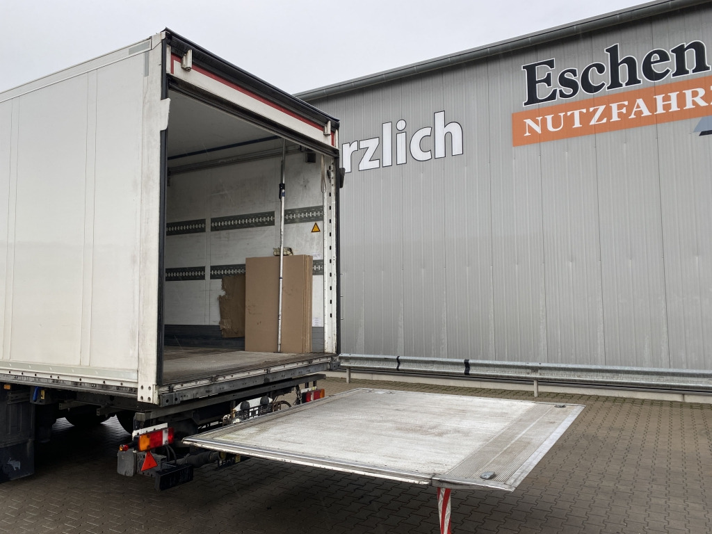 Schmitz SCB S3B / BÄR-LBW - Semi-remorque fourgon: photos 3 Schmitz SCB S3B / BÄR-LBW - Semi-remorque fourgon: photos 3