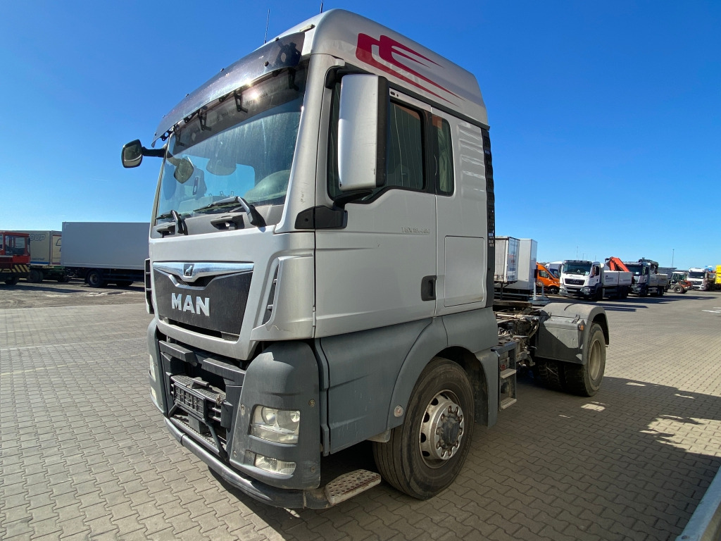 MAN TGX 18.460 4x4 H BLS / Motorschaden - Tracteur routier: photos 1 MAN TGX 18.460 4x4 H BLS / Motorschaden - Tracteur routier: photos 1