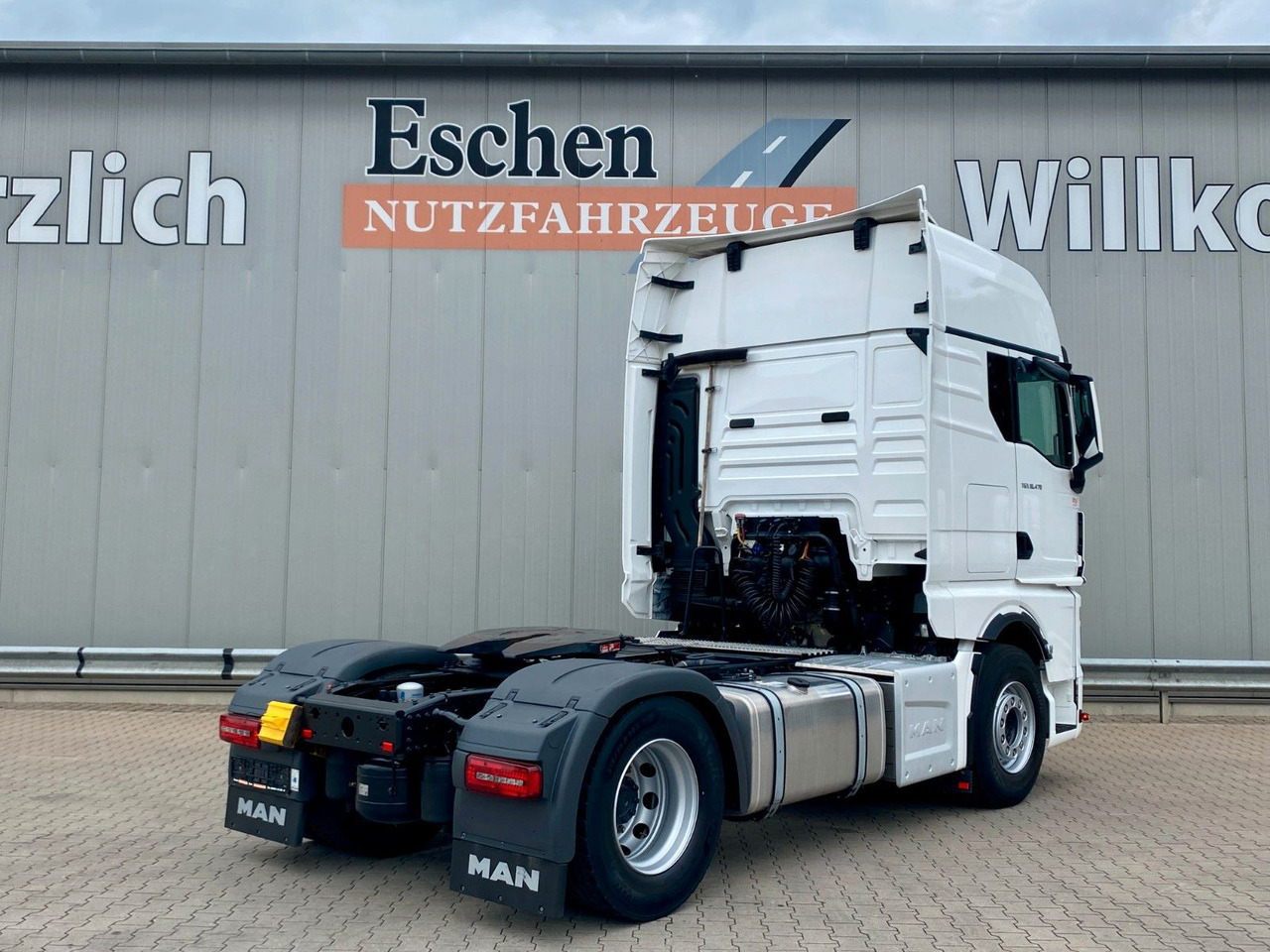 MAN TGX 18.470 TG3| GX*XXL*2Tanks*Retarder*HU05/2026 - Tracteur routier: photos 5 MAN TGX 18.470 TG3| GX*XXL*2Tanks*Retarder*HU05/2026 - Tracteur routier: photos 5