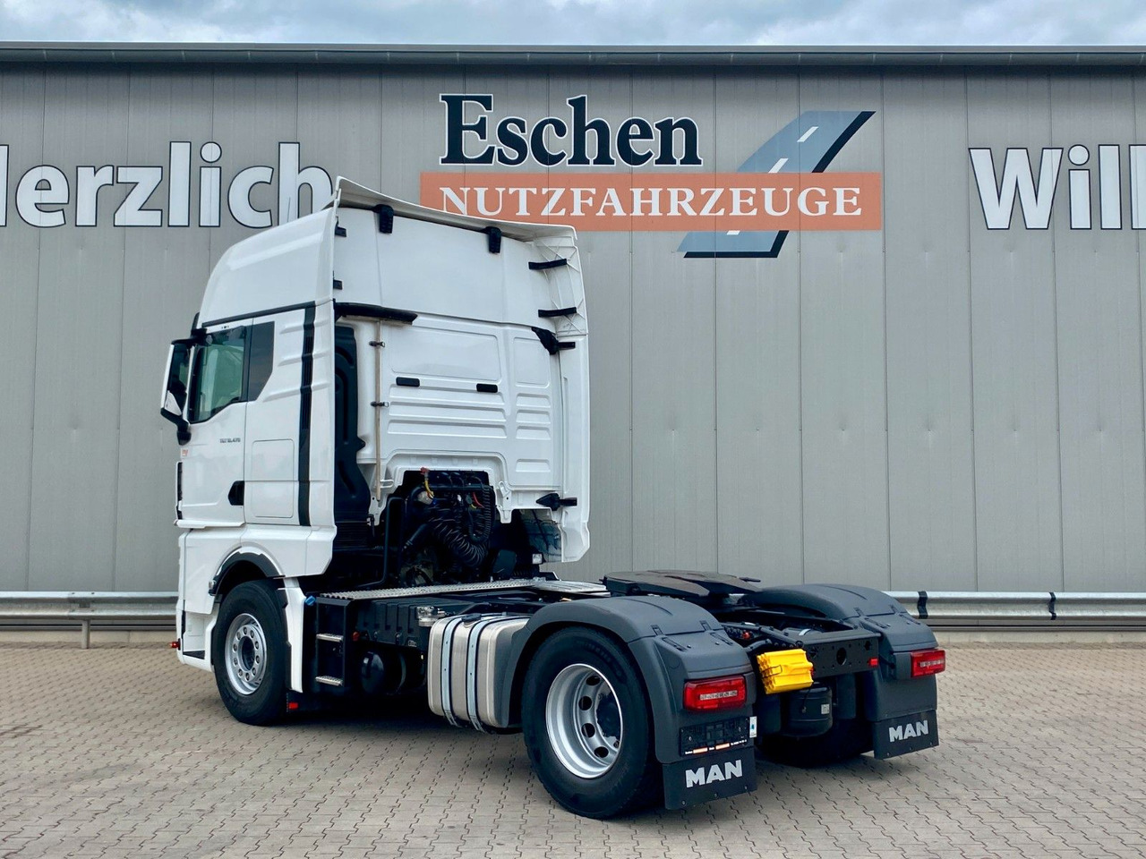 MAN TGX 18.470 TG3| GX*XXL*2Tanks*Retarder*HU05/2026 - Tracteur routier: photos 3 MAN TGX 18.470 TG3| GX*XXL*2Tanks*Retarder*HU05/2026 - Tracteur routier: photos 3