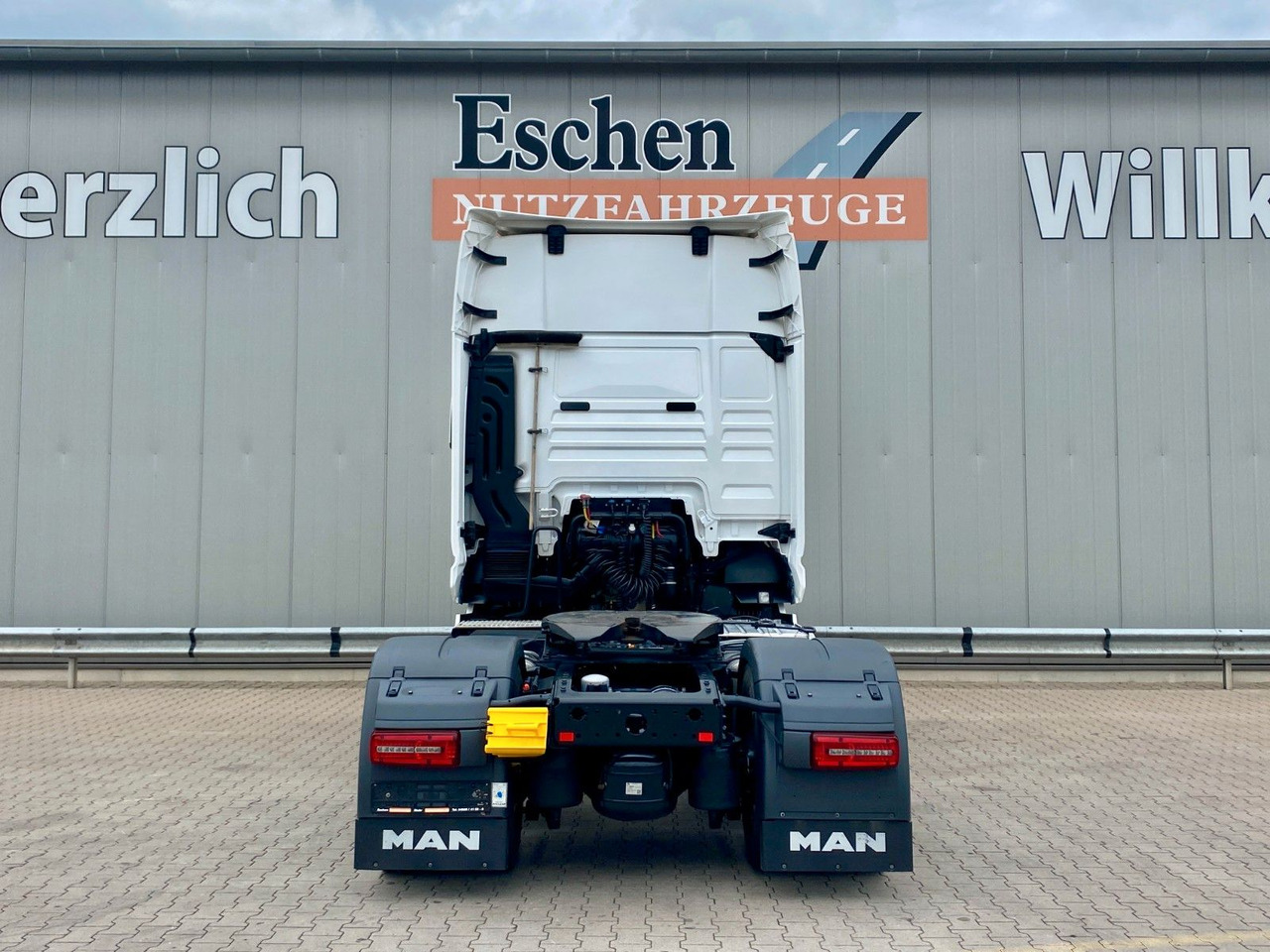 MAN TGX 18.470 TG3| GX*XXL*2Tanks*Retarder*HU05/2026 - Tracteur routier: photos 4 MAN TGX 18.470 TG3| GX*XXL*2Tanks*Retarder*HU05/2026 - Tracteur routier: photos 4