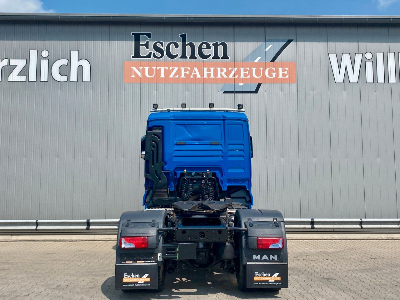 MAN TGX 18.500 4x4 HYDRO| 2x Hydraulik*Retarder*Navi - Tracteur routier: photos 4 MAN TGX 18.500 4x4 HYDRO| 2x Hydraulik*Retarder*Navi - Tracteur routier: photos 4