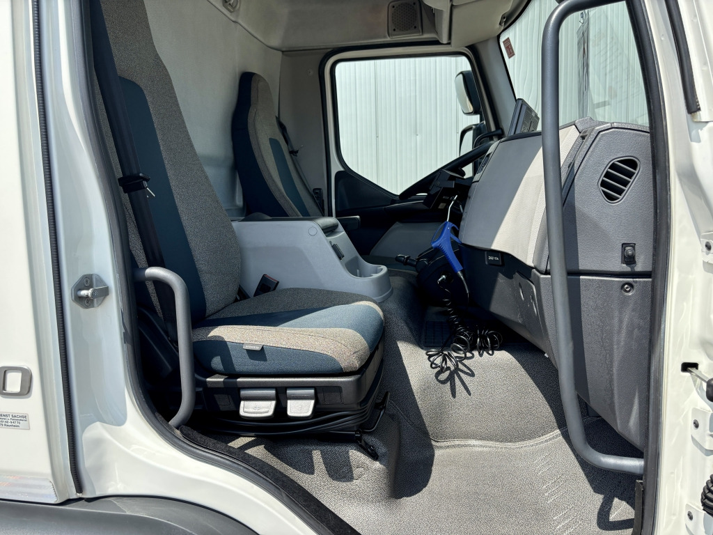 Camion frigorifique Volvo FL 250 / MBB-LBW: photos 15