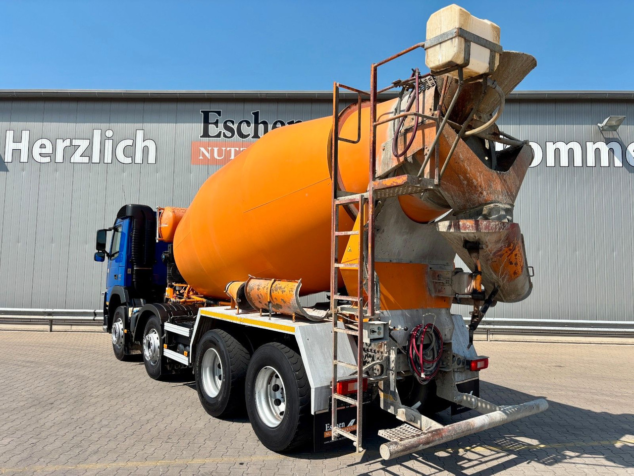 Volvo FM 410 / 8x4 | 9m³ Intermix*I-Shift*Klima*Blatt - Camion malaxeur: photos 3 Volvo FM 410 / 8x4 | 9m³ Intermix*I-Shift*Klima*Blatt - Camion malaxeur: photos 3