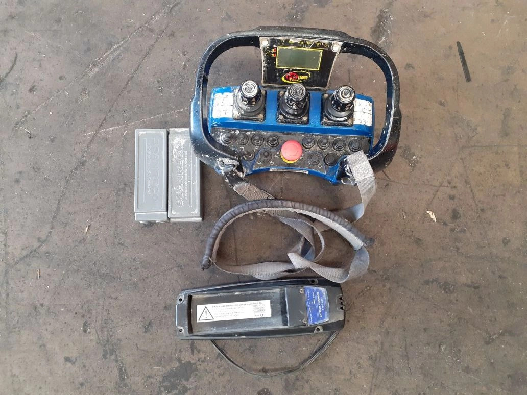 Grúa PM 23526 SP - Grue auxiliaire pour Camion: photos 5 Grúa PM 23526 SP - Grue auxiliaire pour Camion: photos 5