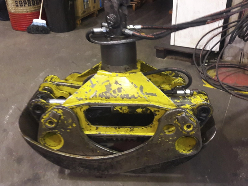 Grúa forestal Loglift F241 - Grue auxiliaire pour Matériel forestier: photos 3 Grúa forestal Loglift F241 - Grue auxiliaire pour Matériel forestier: photos 3