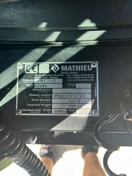 Mathieu Azura MC210 - Balayeuse de voirie: photos 5 Mathieu Azura MC210 - Balayeuse de voirie: photos 5