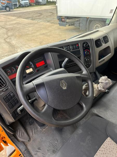 Renault Midlum 220 - Camion fourgon: photos 4 Renault Midlum 220 - Camion fourgon: photos 4