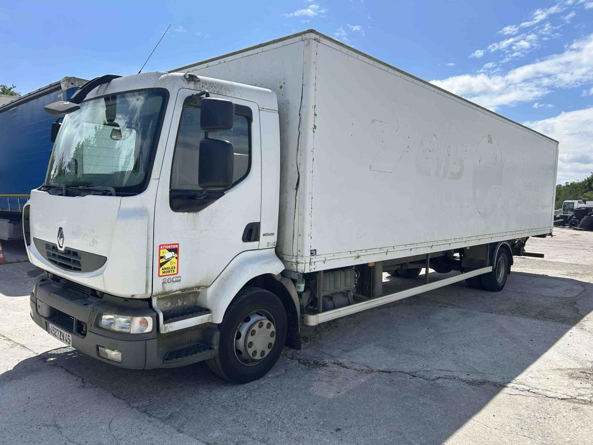 Renault Midlum 280 - Camion fourgon: photos 1 Renault Midlum 280 - Camion fourgon: photos 1
