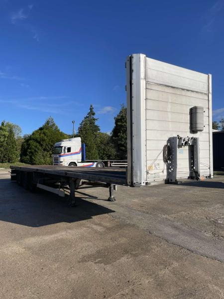 Schmitz Cargobull  - Semi-remorque plateau: photos 2 Schmitz Cargobull  - Semi-remorque plateau: photos 2