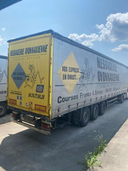 Schmitz Cargobull - Semi-remorque rideaux coulissants: photos 1 Schmitz Cargobull - Semi-remorque rideaux coulissants: photos 1