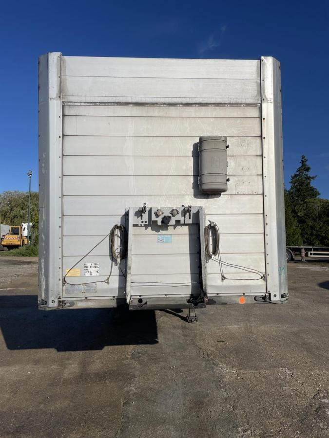 Schmitz Cargobull  - Semi-remorque plateau: photos 3 Schmitz Cargobull  - Semi-remorque plateau: photos 3