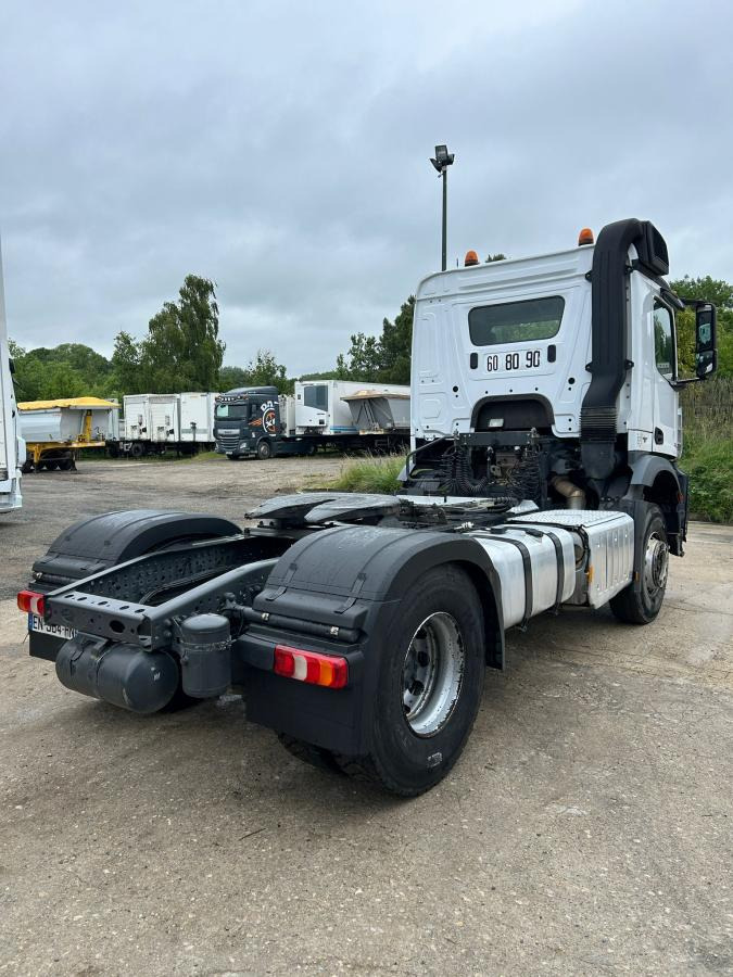 Mercedes Arocs 2045 - Tracteur routier: photos 3 Mercedes Arocs 2045 - Tracteur routier: photos 3