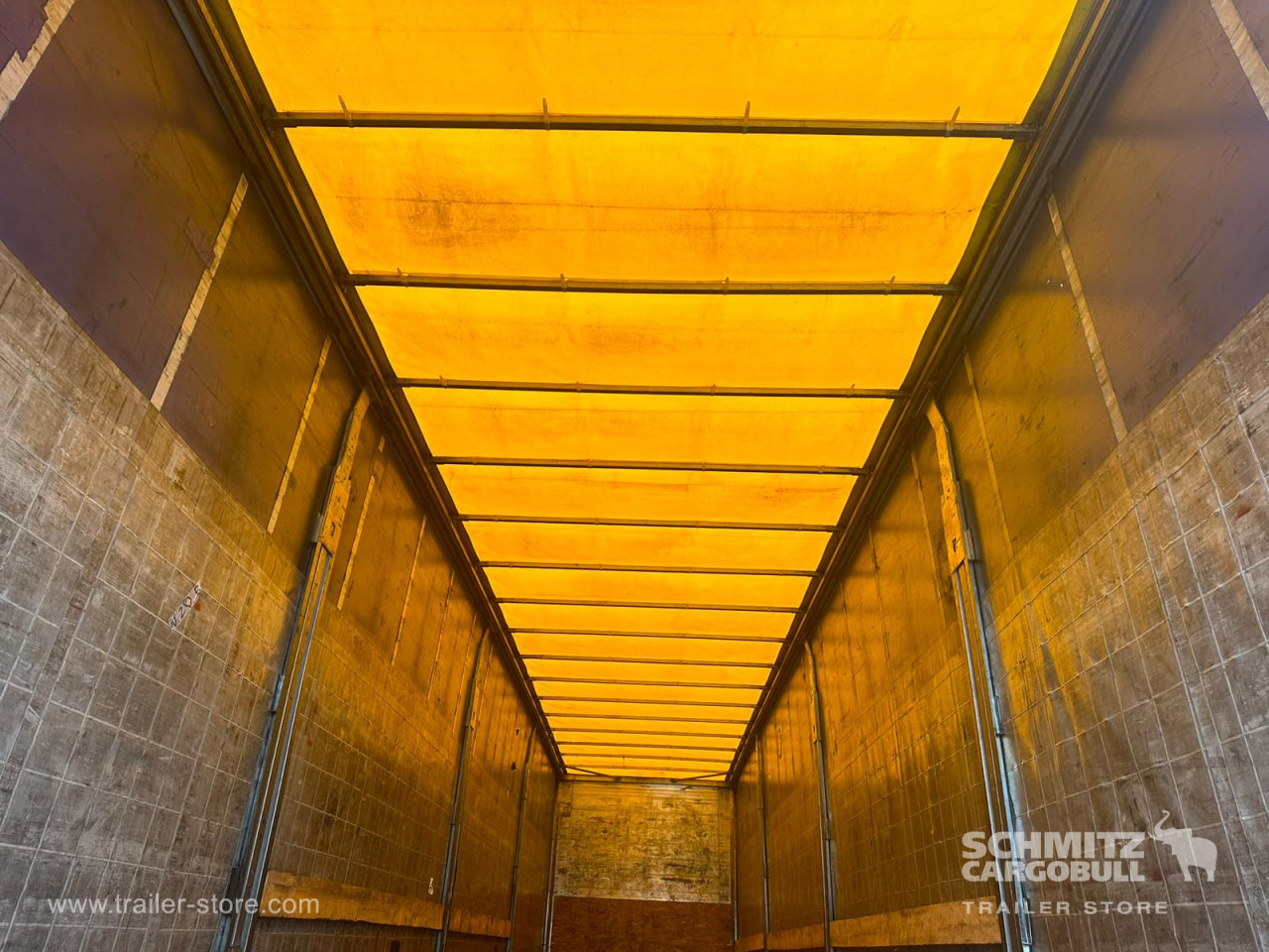SAMRO Curtainsider Standard - Semi-remorque rideaux coulissants: photos 4 SAMRO Curtainsider Standard - Semi-remorque rideaux coulissants: photos 4