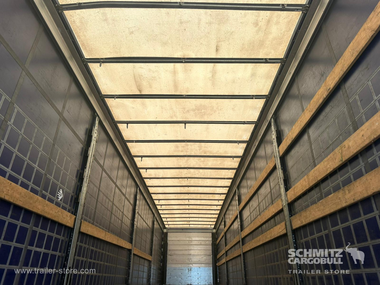 SCHMITZ Curtainsider Mega - Semi-remorque rideaux coulissants: photos 5 SCHMITZ Curtainsider Mega - Semi-remorque rideaux coulissants: photos 5