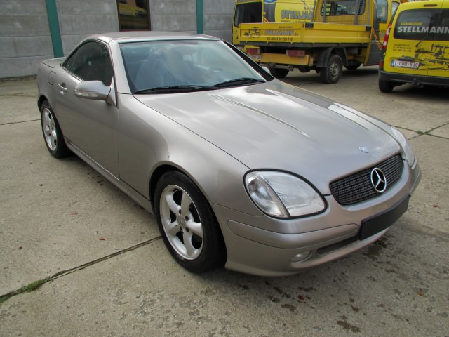 Mercedes SLK 200 - Voiture: photos 2 Mercedes SLK 200 - Voiture: photos 2