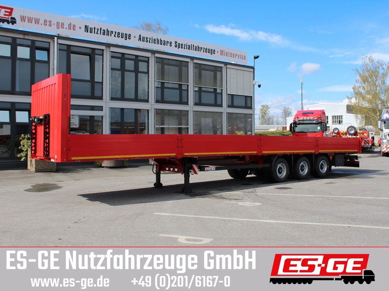 Kögel 3-Achs-Mega Chassis, Bordwände - Semi-remorque plateau: photos 1 Kögel 3-Achs-Mega Chassis, Bordwände - Semi-remorque plateau: photos 1