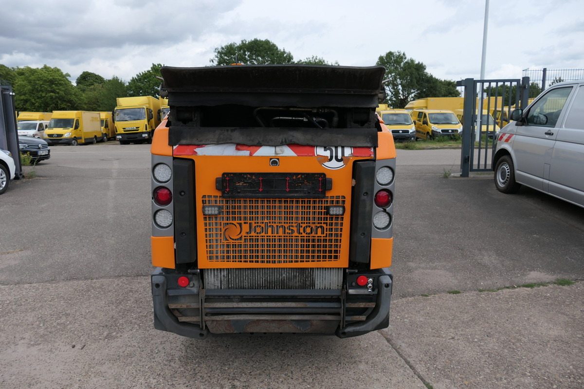 CN200 Sweeper - Balayeuse de voirie: photos 5 CN200 Sweeper - Balayeuse de voirie: photos 5
