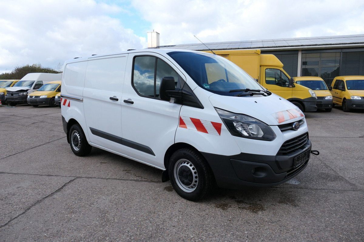 FORD Transit Custom 290 2.0 TDCi KLIMA TEMPOMAT AHK W - Fourgonnette: photos 3 FORD Transit Custom 290 2.0 TDCi KLIMA TEMPOMAT AHK W - Fourgonnette: photos 3