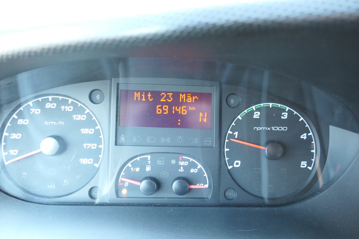 Fourgon grand volume IVECO Daily 35 S11 C30C AUTOMATIK KAMERA Regale LUFT D: photos 12
