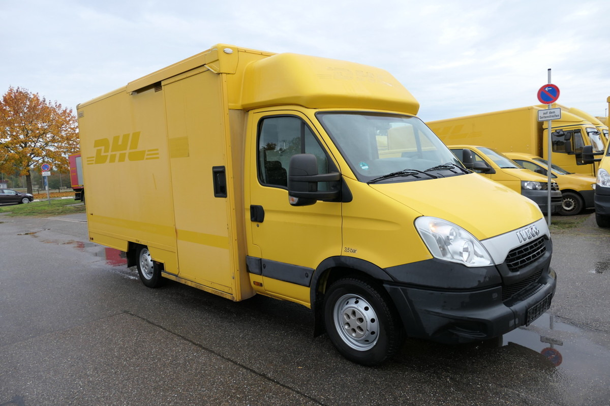 IVECO Daily 35 S11 C30C AUTOMATIK KAMERA Regale LUFT D - Fourgon grand volume: photos 2 IVECO Daily 35 S11 C30C AUTOMATIK KAMERA Regale LUFT D - Fourgon grand volume: photos 2