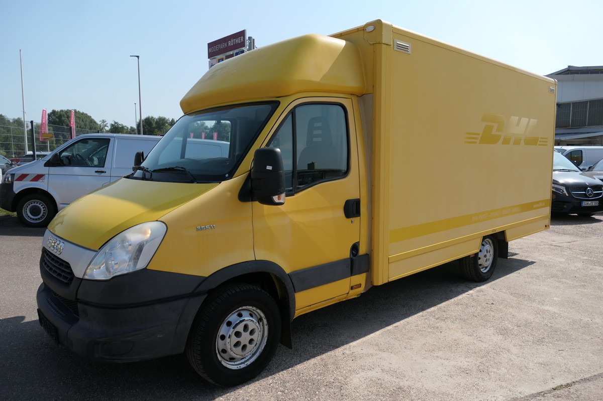 IVECO Daily 35 S11 C30C AUTOMATIK KAMERA Regale LUFT D - Fourgon grand volume: photos 2 IVECO Daily 35 S11 C30C AUTOMATIK KAMERA Regale LUFT D - Fourgon grand volume: photos 2