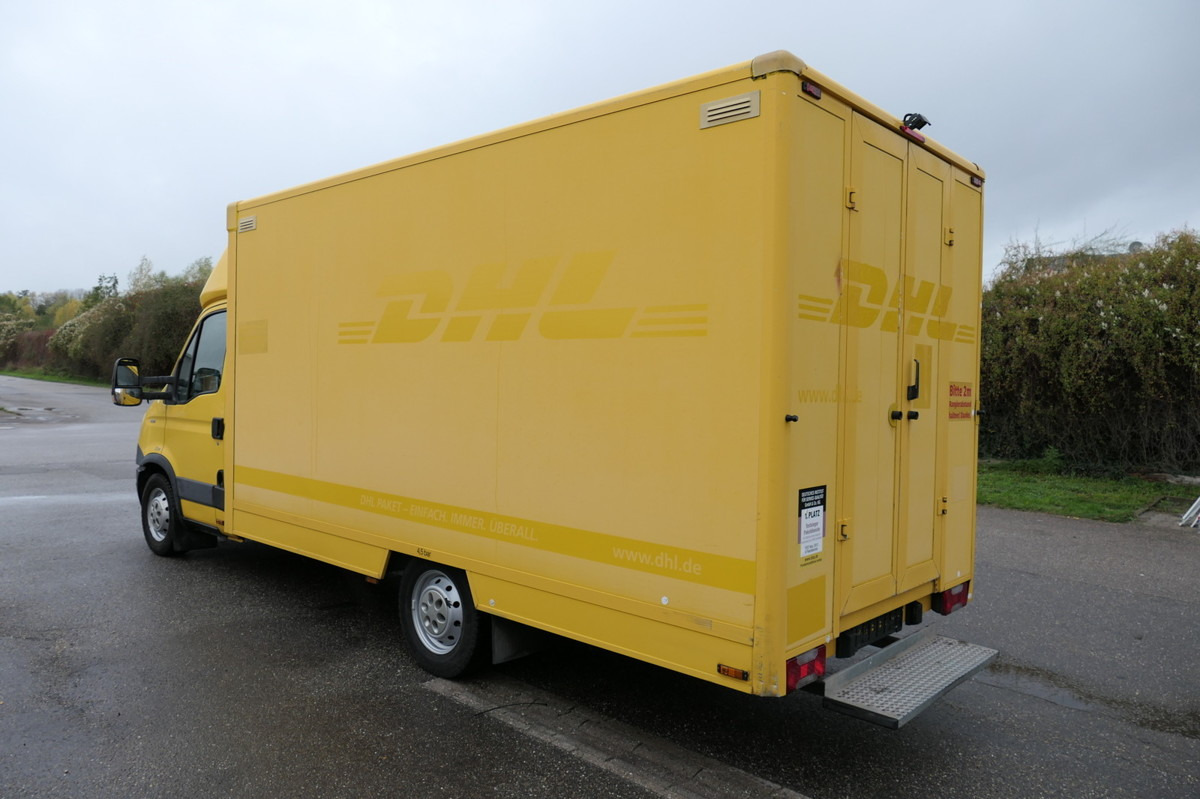 IVECO Daily 35 S11 C30C AUTOMATIK KAMERA Regale LUFT D - Fourgon grand volume: photos 4 IVECO Daily 35 S11 C30C AUTOMATIK KAMERA Regale LUFT D - Fourgon grand volume: photos 4