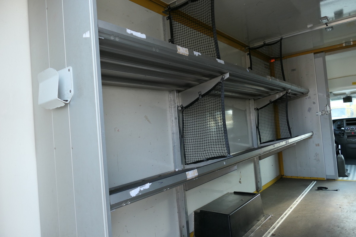 IVECO Daily 35 S11 C30C AUTOMATIK KAMERA Regale LUFT D - Fourgon grand volume: photos 5 IVECO Daily 35 S11 C30C AUTOMATIK KAMERA Regale LUFT D - Fourgon grand volume: photos 5