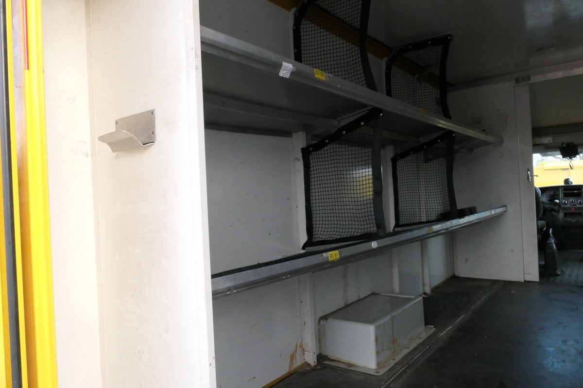Fourgon grand volume IVECO Daily 35 S11 C30C AUTOMATIK KAMERA Regale LUFT D: photos 6