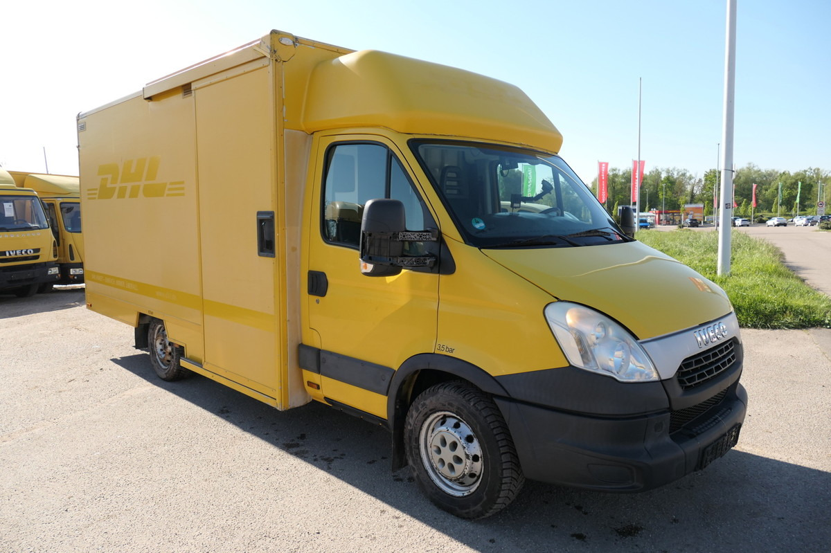 IVECO Daily 35 S11 C30C AUTOMATIK KAMERA Regale LUFT D - Fourgon grand volume: photos 2 IVECO Daily 35 S11 C30C AUTOMATIK KAMERA Regale LUFT D - Fourgon grand volume: photos 2