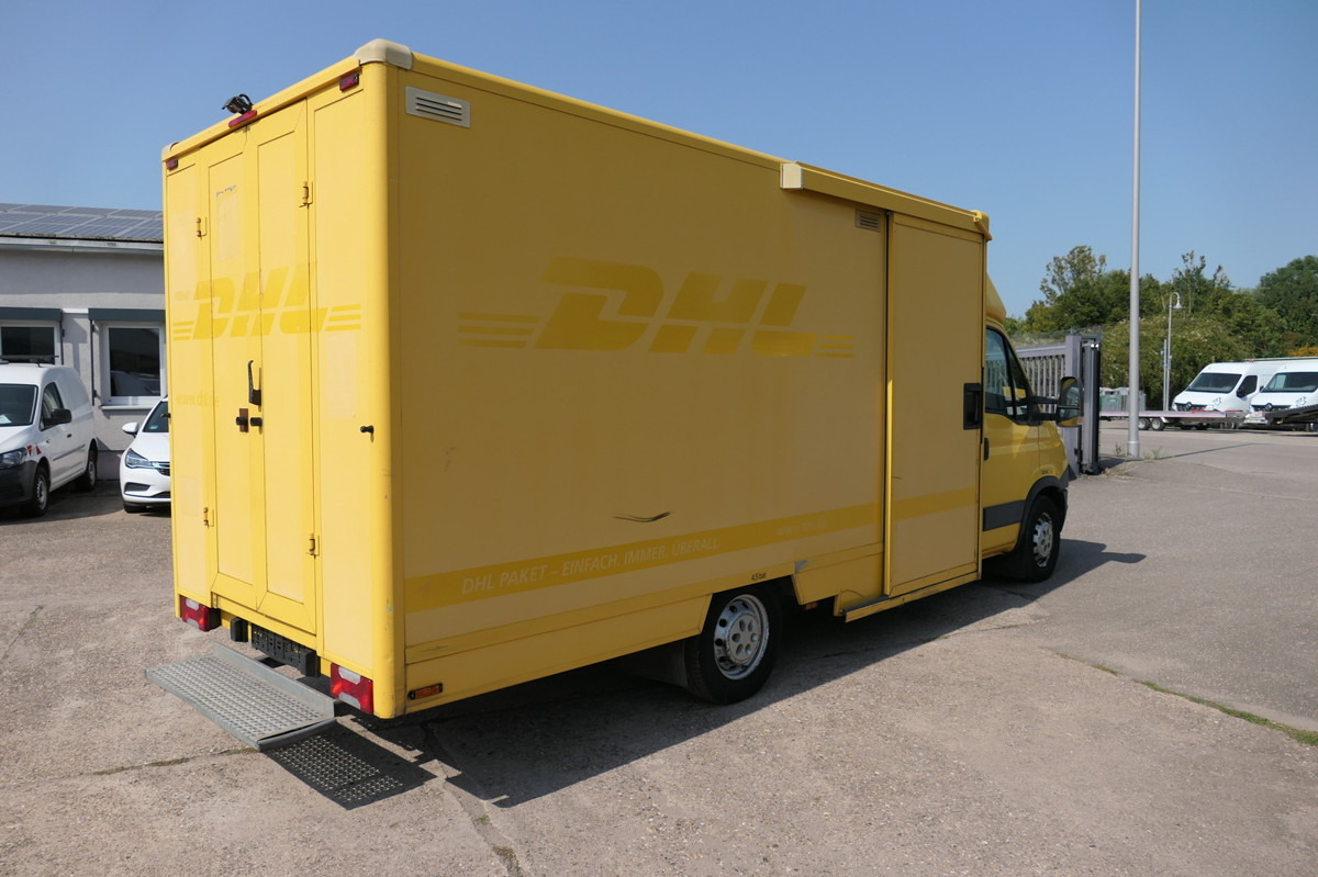 IVECO Daily 35 S11 C30C AUTOMATIK KAMERA Regale LUFT D - Fourgon grand volume: photos 3 IVECO Daily 35 S11 C30C AUTOMATIK KAMERA Regale LUFT D - Fourgon grand volume: photos 3