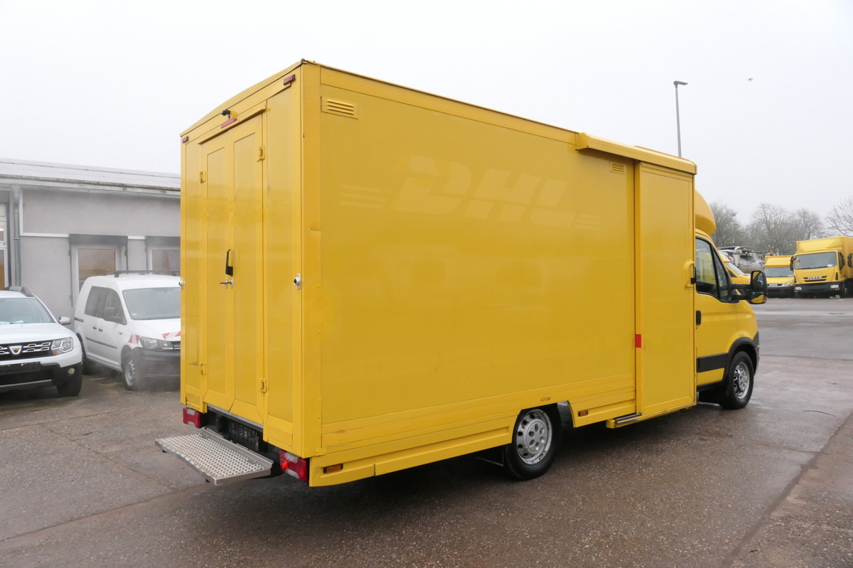 IVECO Daily 35 S11 C30C AUTOMATIK KAMERA Regale LUFT D - Fourgon grand volume: photos 3 IVECO Daily 35 S11 C30C AUTOMATIK KAMERA Regale LUFT D - Fourgon grand volume: photos 3