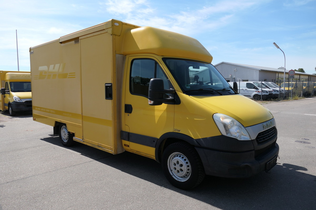 IVECO Daily 35 S11 C30C AUTOMATIK KAMERA Regale LUFT D - Fourgon grand volume: photos 2 IVECO Daily 35 S11 C30C AUTOMATIK KAMERA Regale LUFT D - Fourgon grand volume: photos 2