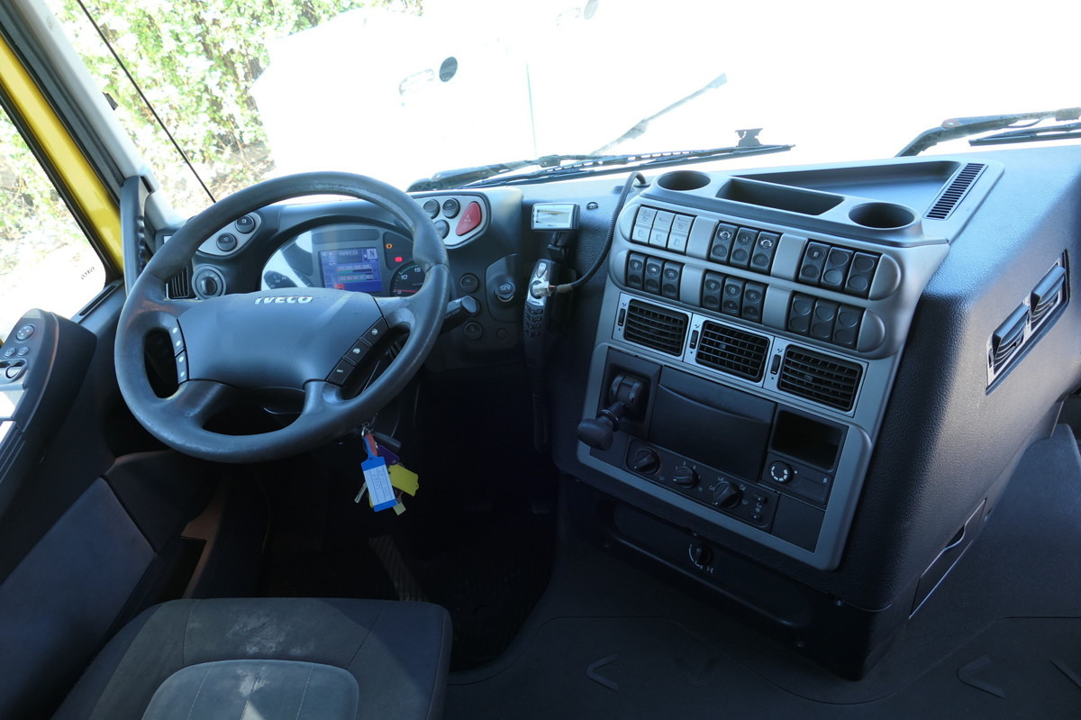 Photo d'intérieur 1: Camion porte-conteneur/ Caisse mobile IVECO STRALIS AS 260 S42 Y/FS-CM AHK Lenk- und Liftach